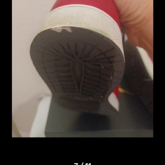 Nike Air Jordan 1 Mid Shoes - Picture 5 of 6